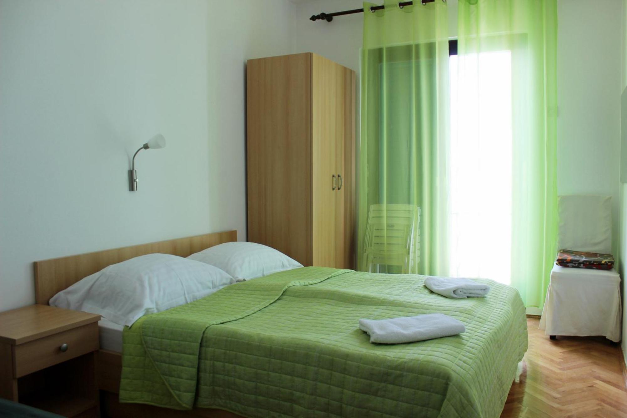Apartments Pansion Franka Brist Exterior photo