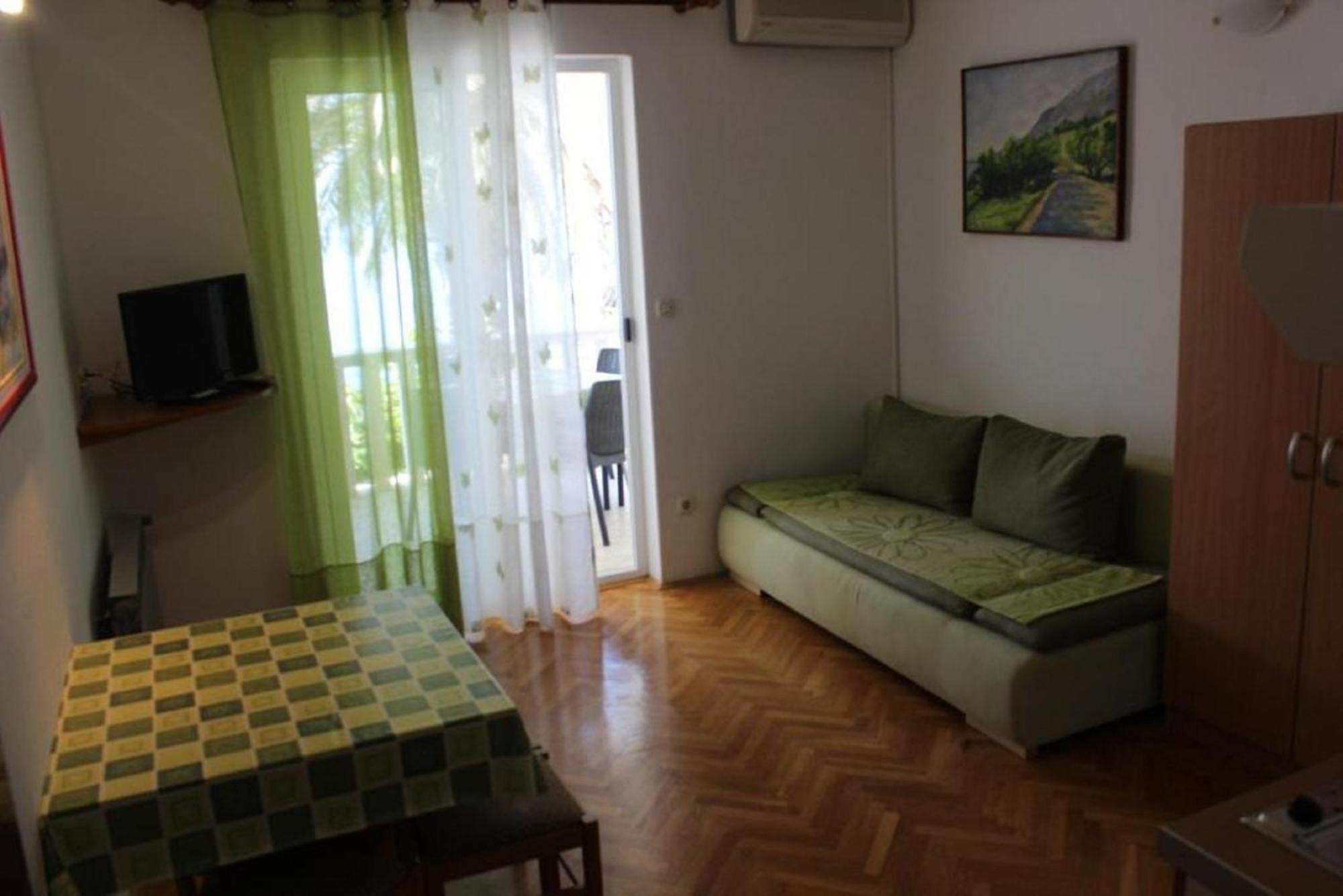 Apartments Pansion Franka Brist Exterior photo