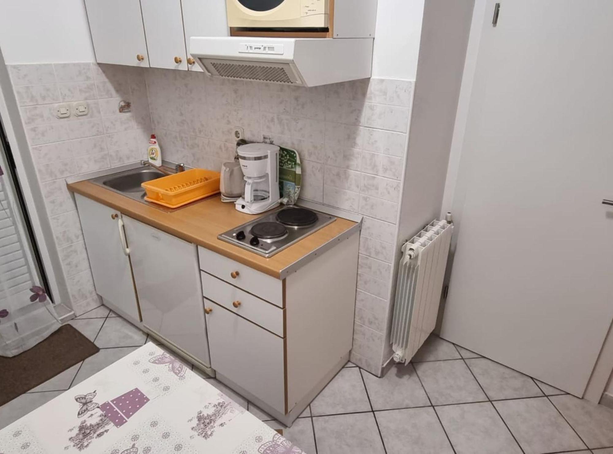 Apartments Pansion Franka Brist Exterior photo