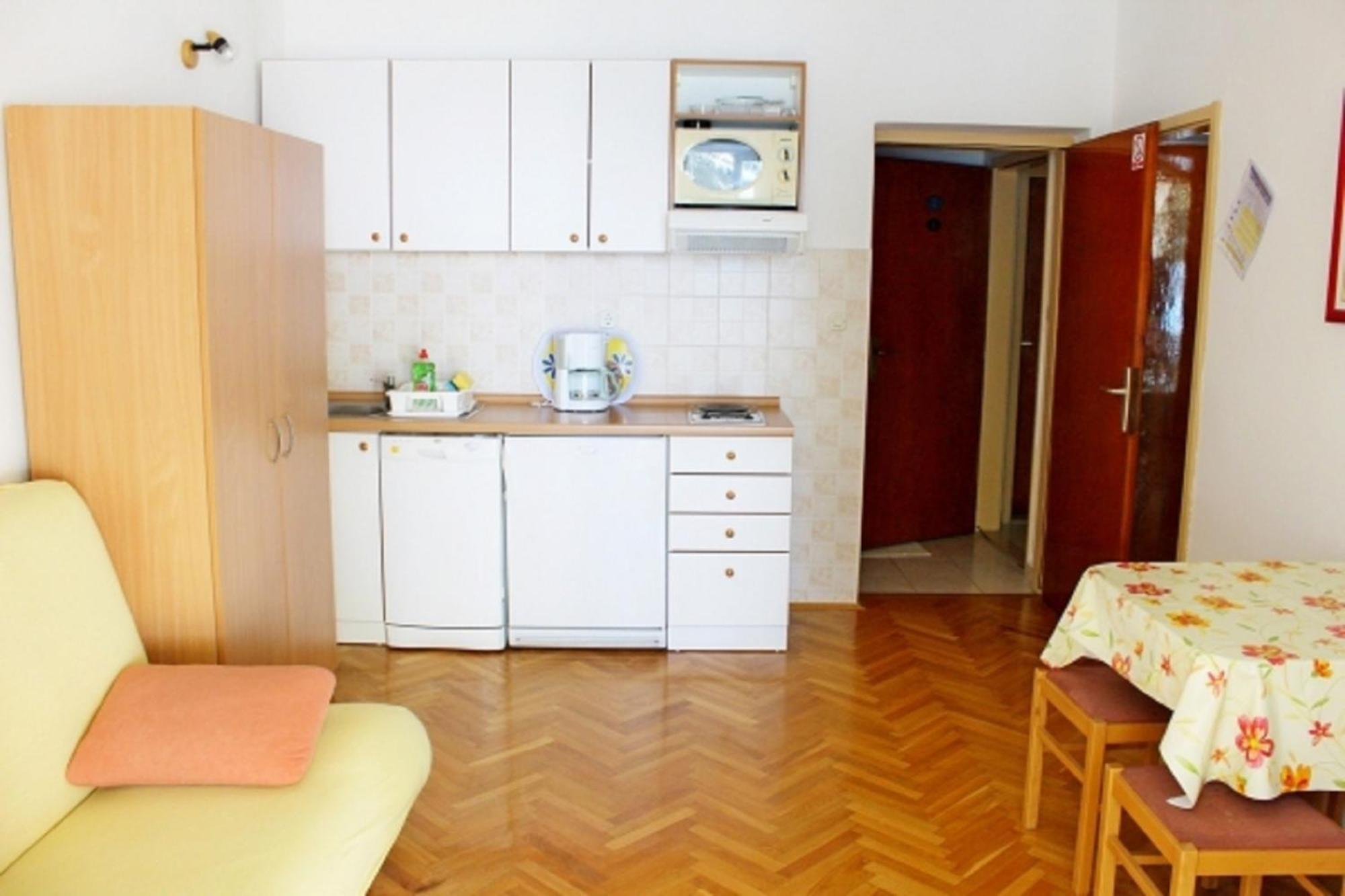 Apartments Pansion Franka Brist Exterior photo