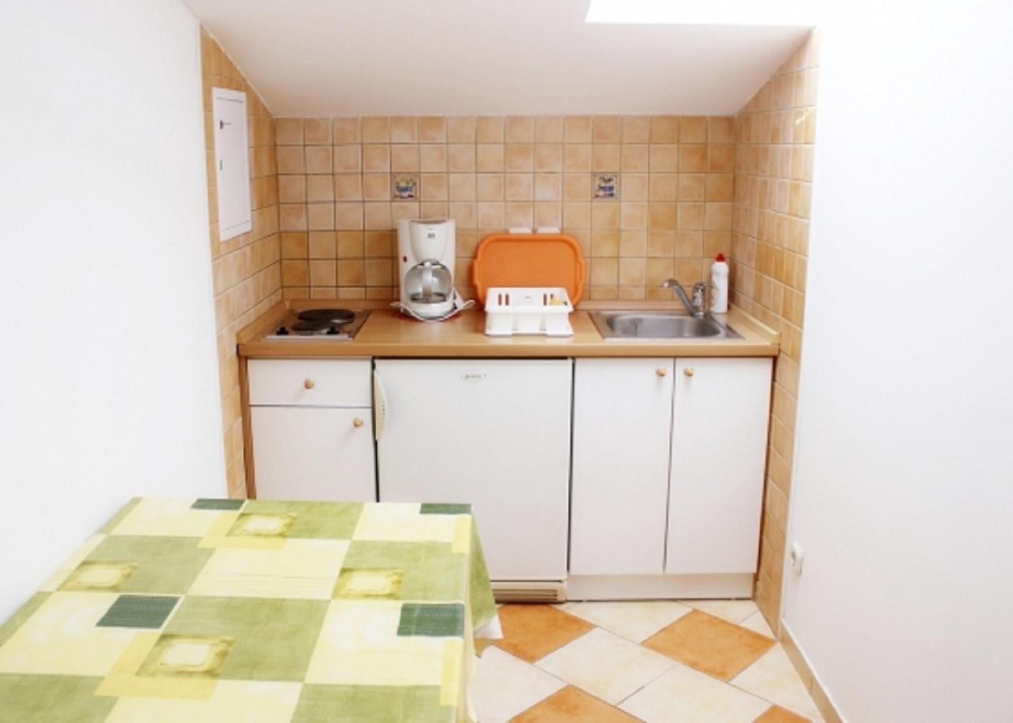 Apartments Pansion Franka Brist Exterior photo