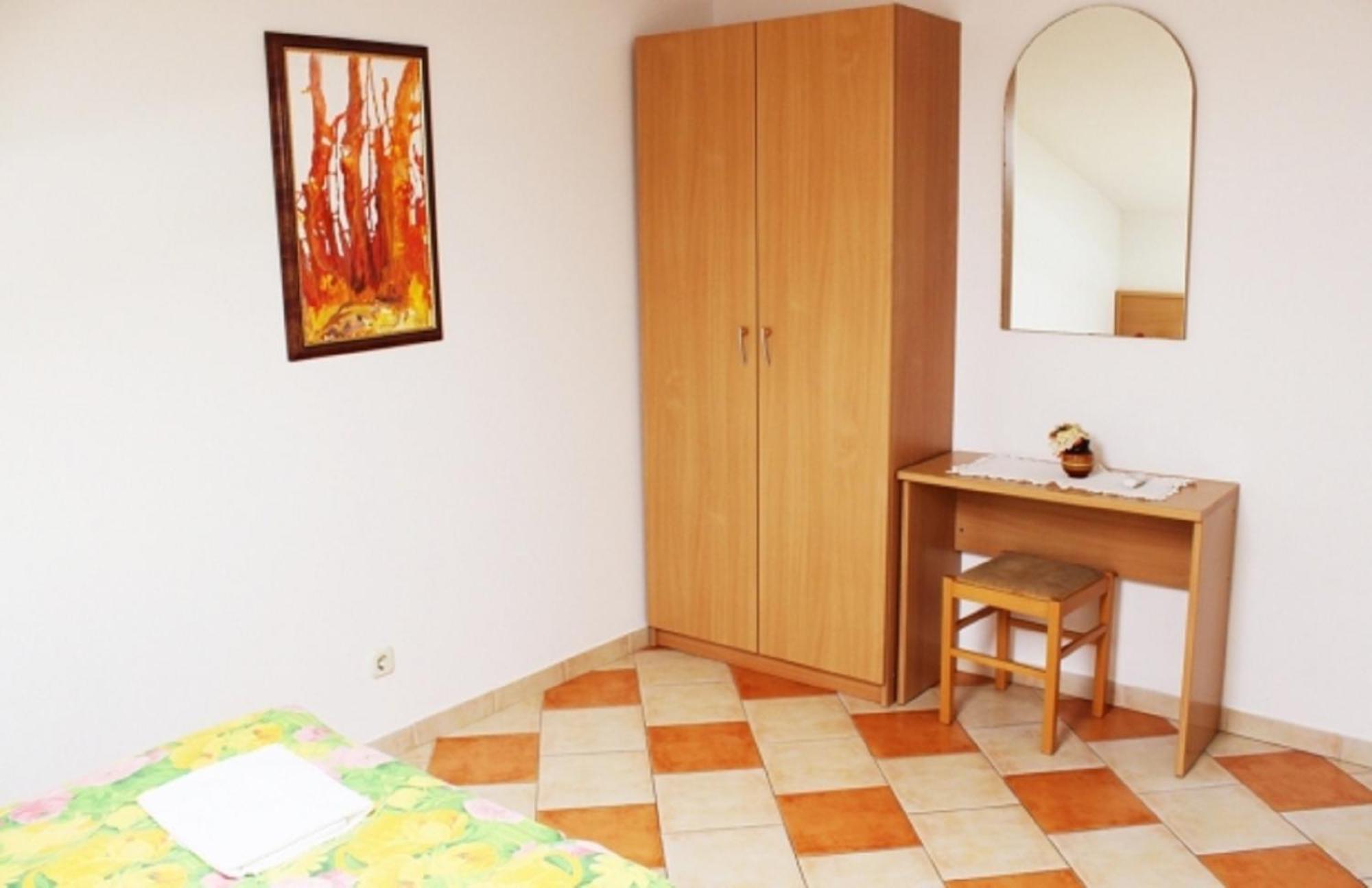 Apartments Pansion Franka Brist Exterior photo